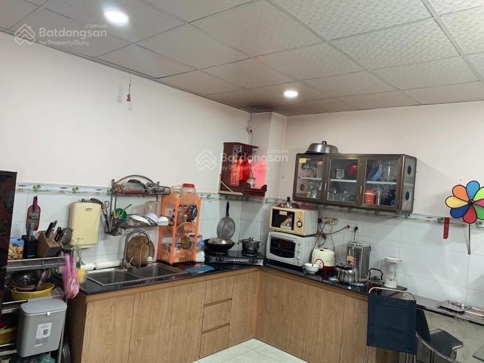 Sát tân phú, q6  4 tầng  4x12m  gần tô hiệu  phan anh  3pn  hc đủ  hẻm xe hơi  chỉ 5,xx tỷ