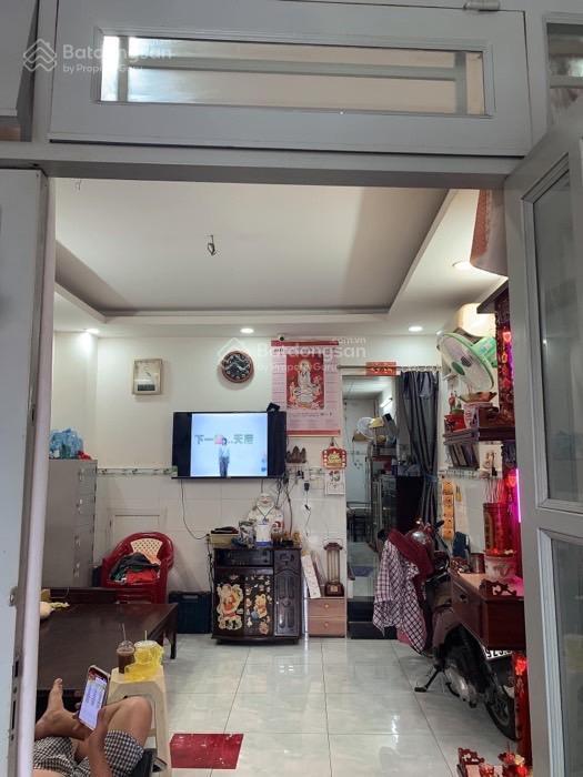 Sát tân phú, q6  4 tầng  4x12m  gần tô hiệu  phan anh  3pn  hc đủ  hẻm xe hơi  chỉ 5,xx tỷ