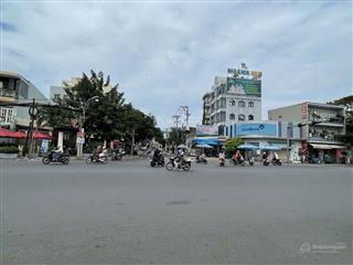 Lô đất hiếm ngay phố ẩm thực man thiện, q9 3 mặt tiền siêu đẹp