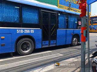 65tr/m nhà cấp 4 sân vườn ngang 6 nở hậu 10 kế bên lê văn việt . quận 9