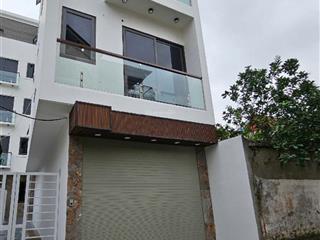 Bán nhà bát khối 6 tầng thang máy, gara oto, giá nét, tương lai cực tốt, tc 9tyx
