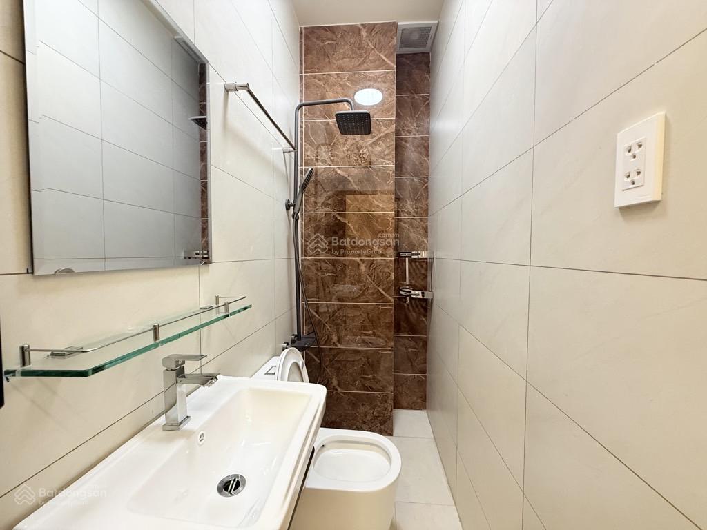 Giáp q1  thông phan đình phùng  toà chdv  dòng tiền 50 triệu/tháng  45m2  6pn hơn 9 tỷ