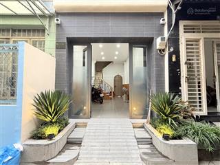 Giáp q1  thông phan đình phùng  toà chdv  dòng tiền 50 triệu/tháng  45m2  6pn hơn 9 tỷ