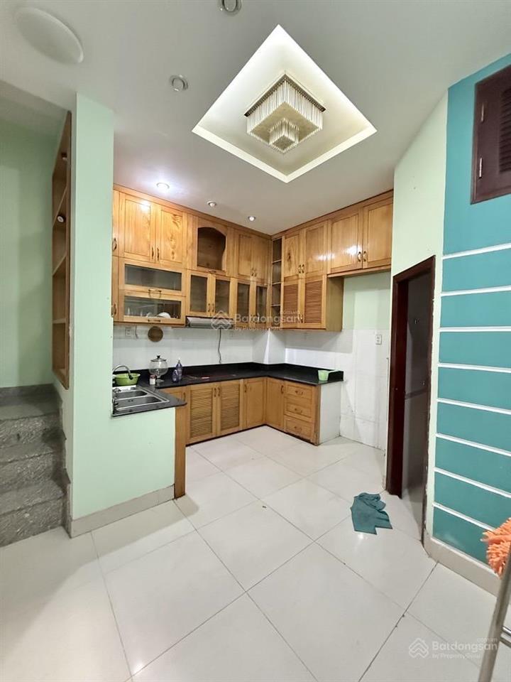 Mặt tiền hoa lan 5 tầng phường 1, phú nhuận 50m2 (4.5m 11m) khu vip nhất đường hoa  một đời chủ