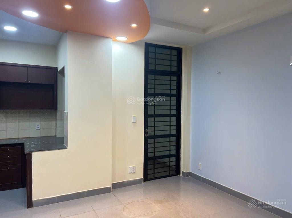 Mặt tiền kinh doanh phú nhuận  105m2 (4,8m x 22m)  4 tầng btct  có gara xe hơi  giá 24 tỷ