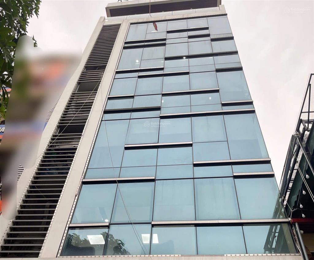Bán tòa nhà văn phòng trần thái tông, quận cầu giấy, 150m2, 8 tầng (có hầm), ô tô tránh, dòng tiền