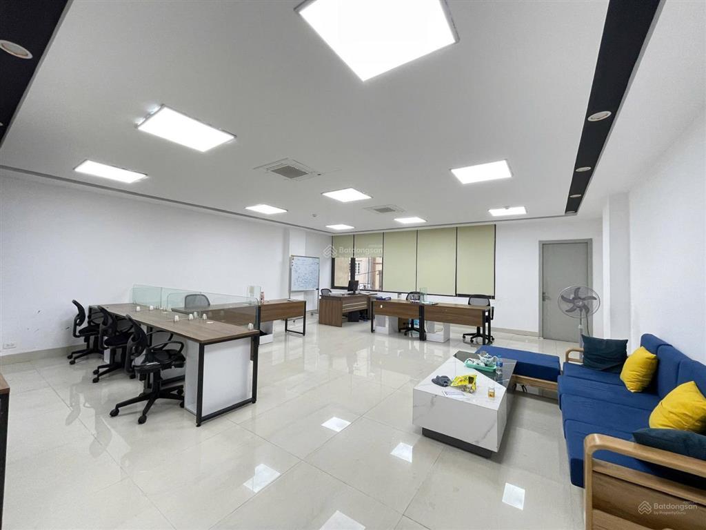 Bán tòa nhà văn phòng trần thái tông, quận cầu giấy, 150m2, 8 tầng (có hầm), ô tô tránh, dòng tiền