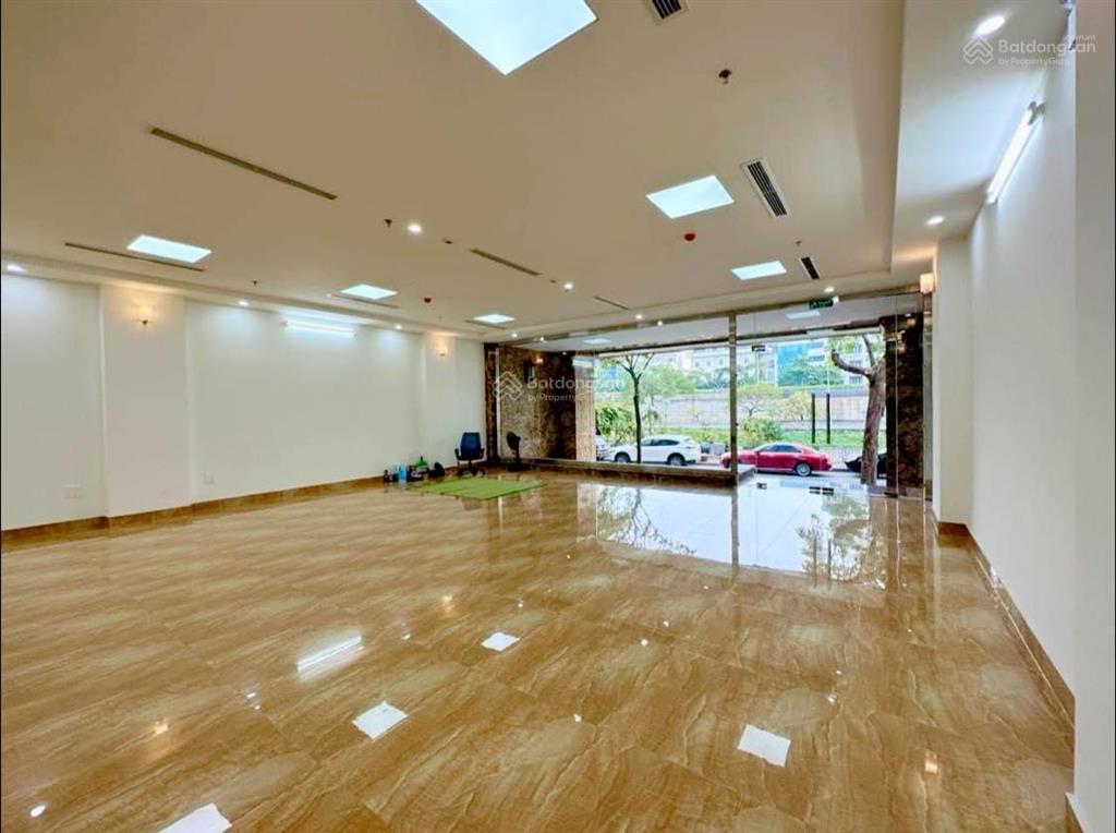 Bán nhà duy tân, 9 tầng, có hầm, 150m2, ô tô tránh dừng đỗ, phân lô, pccc, gpxd chuẩn