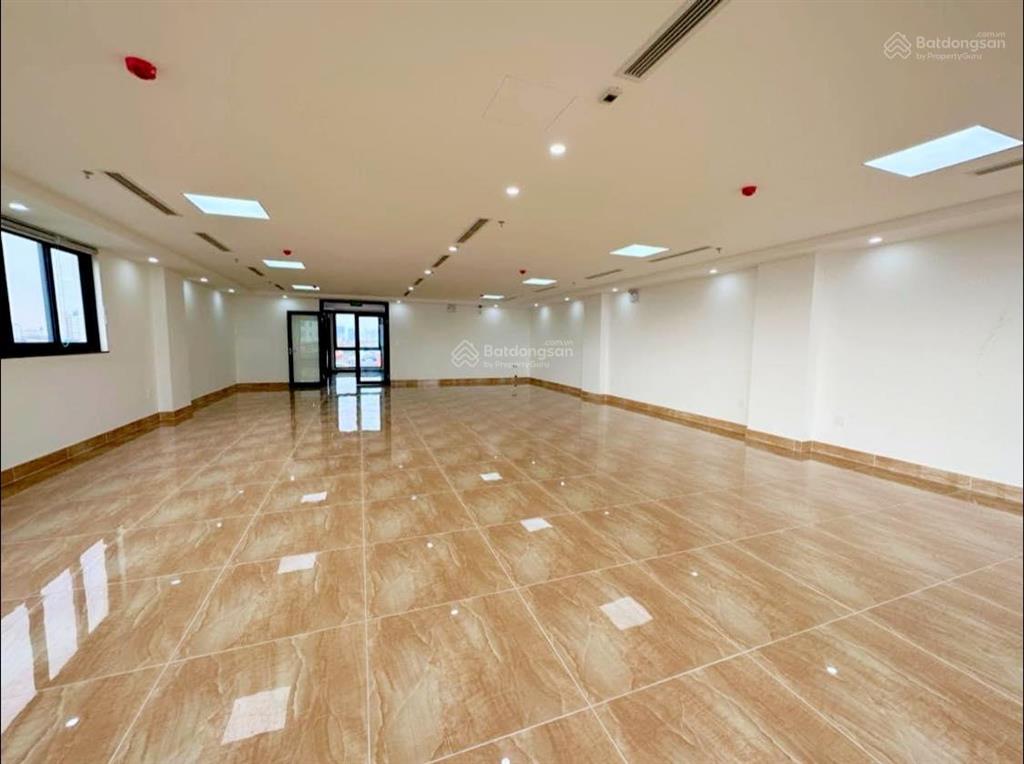 Bán nhà duy tân, 9 tầng, có hầm, 150m2, ô tô tránh dừng đỗ, phân lô, pccc, gpxd chuẩn