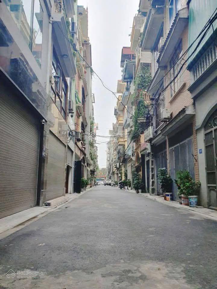 Cần tiền bán gấp nhà giang văn minh, đội cấn, phân lô, ô tô, thông các ngả, 3 lối vào, 75m2*6t