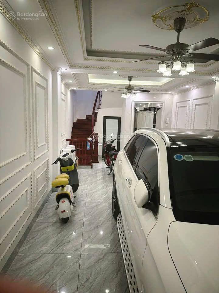 Cần tiền bán gấp nhà giang văn minh, đội cấn, phân lô, ô tô, thông các ngả, 3 lối vào, 75m2*6t