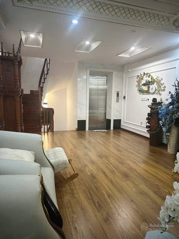 Cần tiền bán gấp nhà giang văn minh, đội cấn, phân lô, ô tô, thông các ngả, 3 lối vào, 75m2*6t