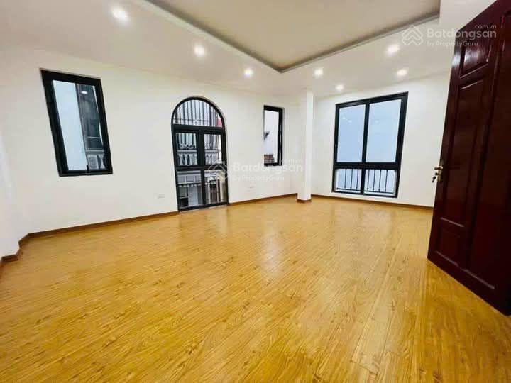 Cần tiền bán gấp nhà giang văn minh, đội cấn, phân lô, ô tô, thông các ngả, 3 lối vào, 75m2*6t