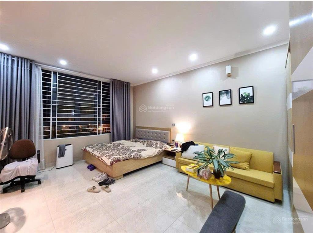 Bán nhà phân lô phạm tuấn tài, ngõ thông, ô tô tránh, thang máy, văn phòng + ở, vỉa hè , 68m2 x 7t,