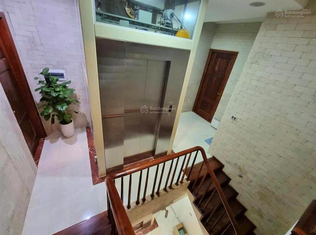 Bán nhà phân lô phạm tuấn tài, ngõ thông, ô tô tránh, thang máy, văn phòng + ở, vỉa hè , 68m2 x 7t,