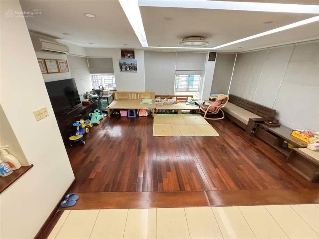 Lô góc trung kính 100m2, phân lô, ô tô, giáp phố, 3 thoáng, ngõ thông, dân xây, 6 tầng