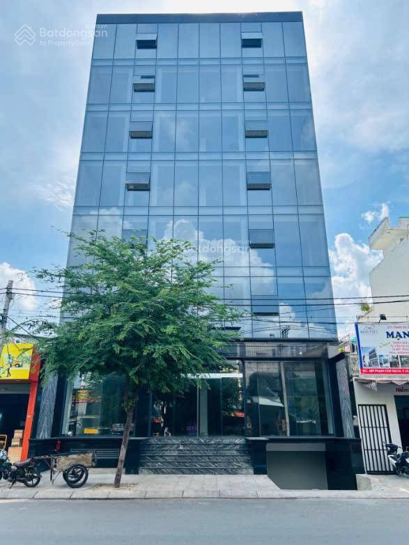 Tòa nhà mt trần hưng đạo, quận 1  dt 12x25m  2 hầm 10 tầng  hđ thuê 500 triệu  giá 165 tỷ