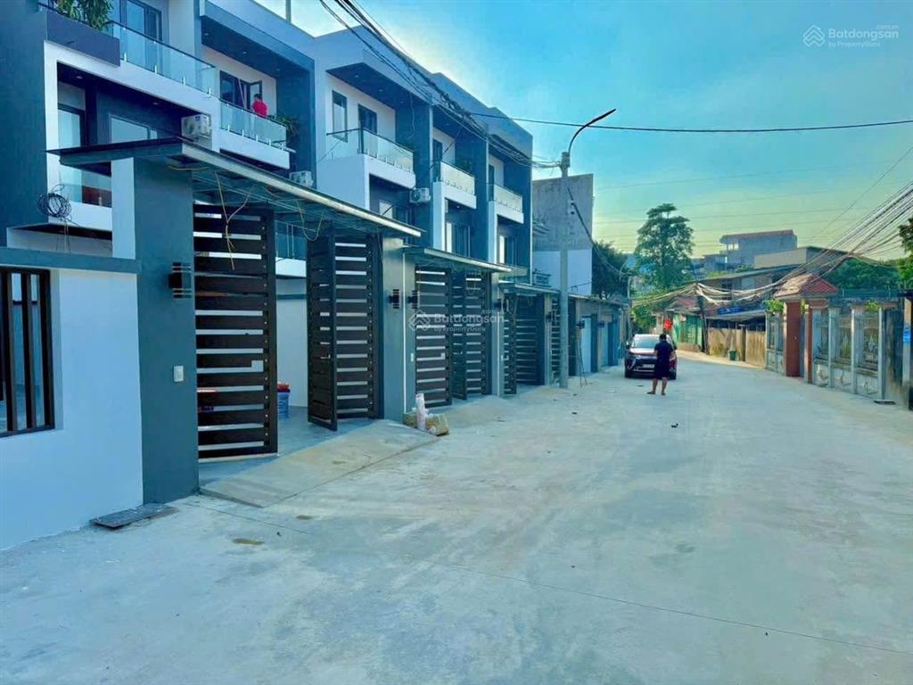 Chính chủ cần bán gấp lô góc trục chính tân xã  giá 3,4 tỷ  đường ô tô tránh nhau