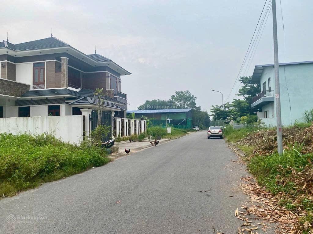 Lô góc đẹp nhất hoà lạc  sẵn sổ 175m2  full thổ cư  3,5 tỷ