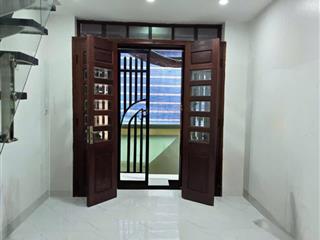 Nhà 5 tầng phân lô may 10  mt 4m  ô tô đỗ cửa  3.7 tỷ long biên