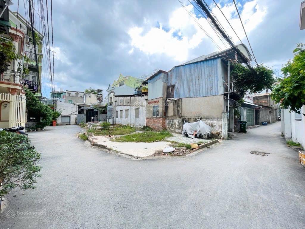 Lô đất góc 2mt khu bình thọ thủ đức 69m2 ngan 6m, 50m ra dân chủ, 300m ra vincom giá 6,5ty tl