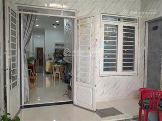 Bán nhà cấp 4 có 2pn ngay gần chợ hiệp bình  dt 80m2(4x20m)  giá 5tỷ hơn