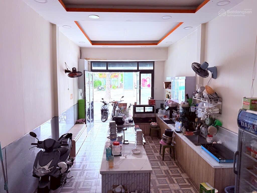 Nhà 5 tầng mt nguyễn văn quá  gần trường chinh  song hành dt104m2 16 tỷ xíu ở + dt 20tr/th