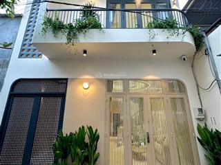 Bán nhà 1 xẹt hoàng diệu 2 dt 90m2 3pn, 3wc shr, giá chỉ 6.8tỷ