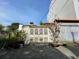 Bán nhà chính chủ đường lê văn quới, thích hợp xây căn hộ dịch vụ diện tích 5 x 29.5m, giá 8.8 tỷ