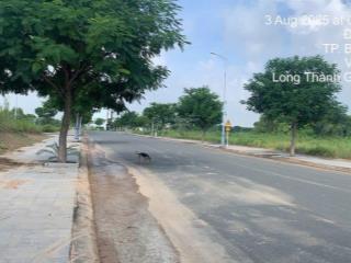 Bán đất tại biên hoà newcity  ngay sân golf long thành 1ty8 nền