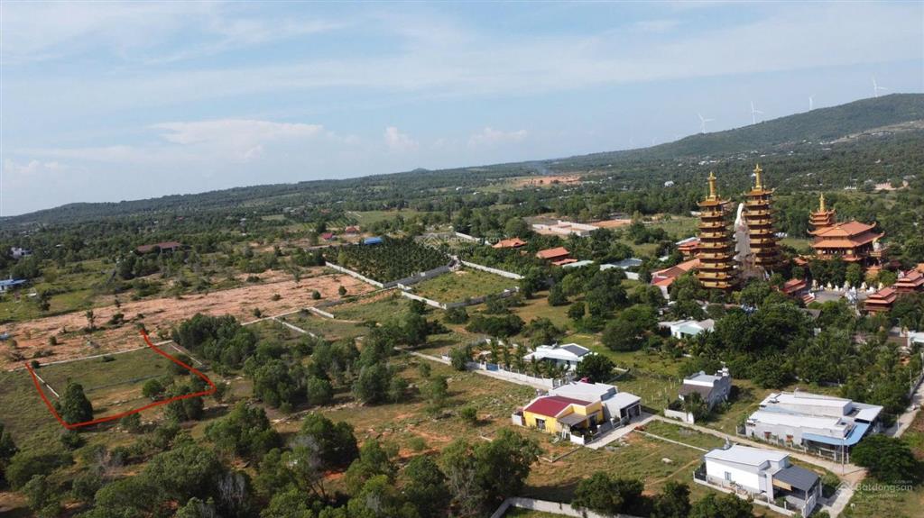 Cần bán đất 2000m2 thiện nghiệp ngay phía sau chùa thiện quan