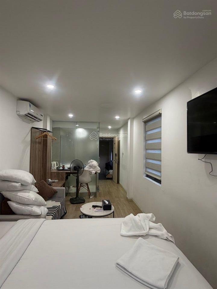 Bán nhà mặt phố cổ hàng bè ô tô nhà dòng tiền 105m82.5 tỷ