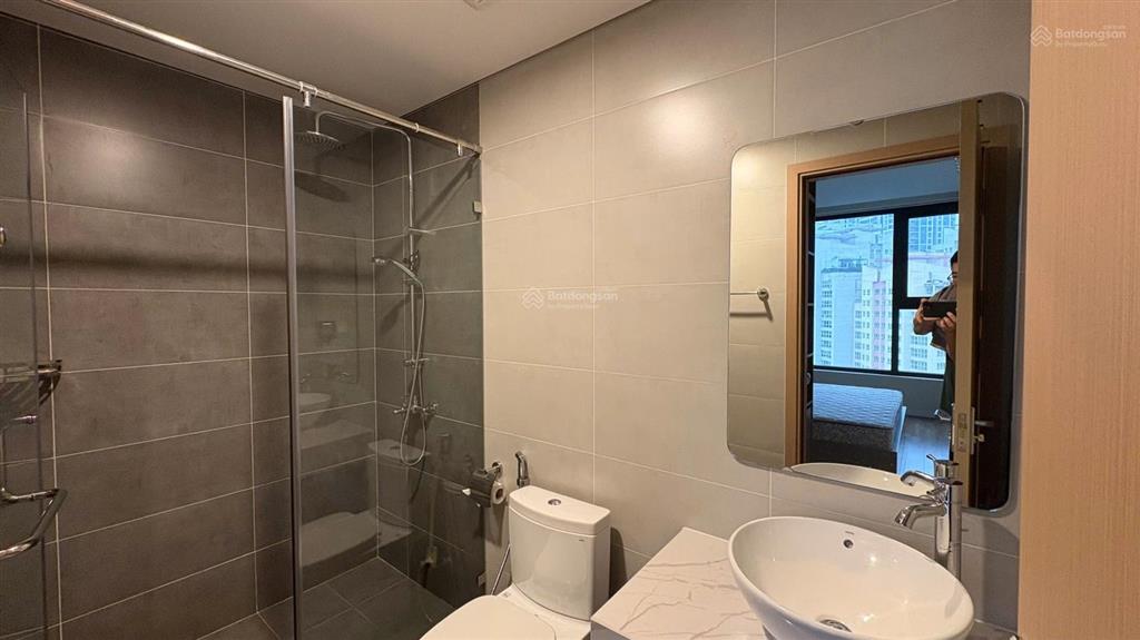 Hàng hiếm 2pn 68m² trinity tower  chủ gửi bán nhanh 6,2 tỷ  có ban công thoáng mát