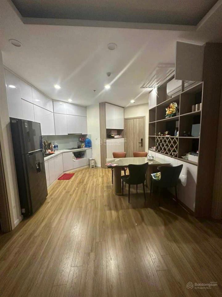 Hàng hiếm 2pn 68m² trinity tower  chủ gửi bán nhanh 6,2 tỷ  có ban công thoáng mát