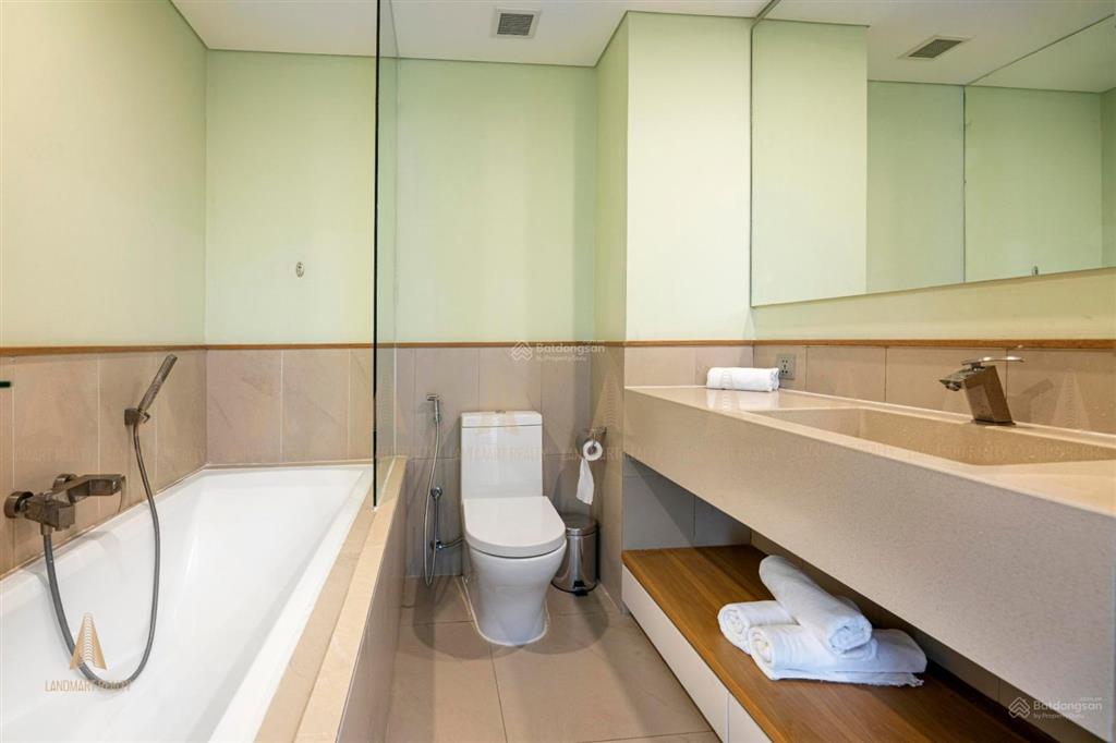 Sập hầm căn 2pn fusion suites mặt biển mỹ khê, dòng tiền tốt,sổ sẵn,view trực biển,giá chỉ 6tỷx