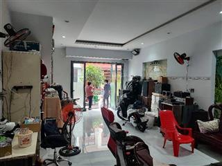 Nhà mới khu phân lô đồng bộ 4tầng (70m  ngang 5,2)  sát mặt tiền tô ngọc vân ,gần chợ tam hà