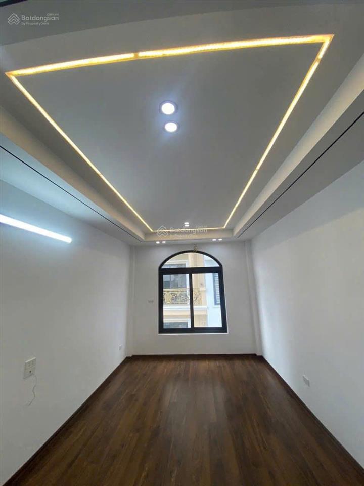 Bán nhà hoàng liệt  kđt linh đàm, 40m², 5 tầng, thang máy, ô tô vào nhà