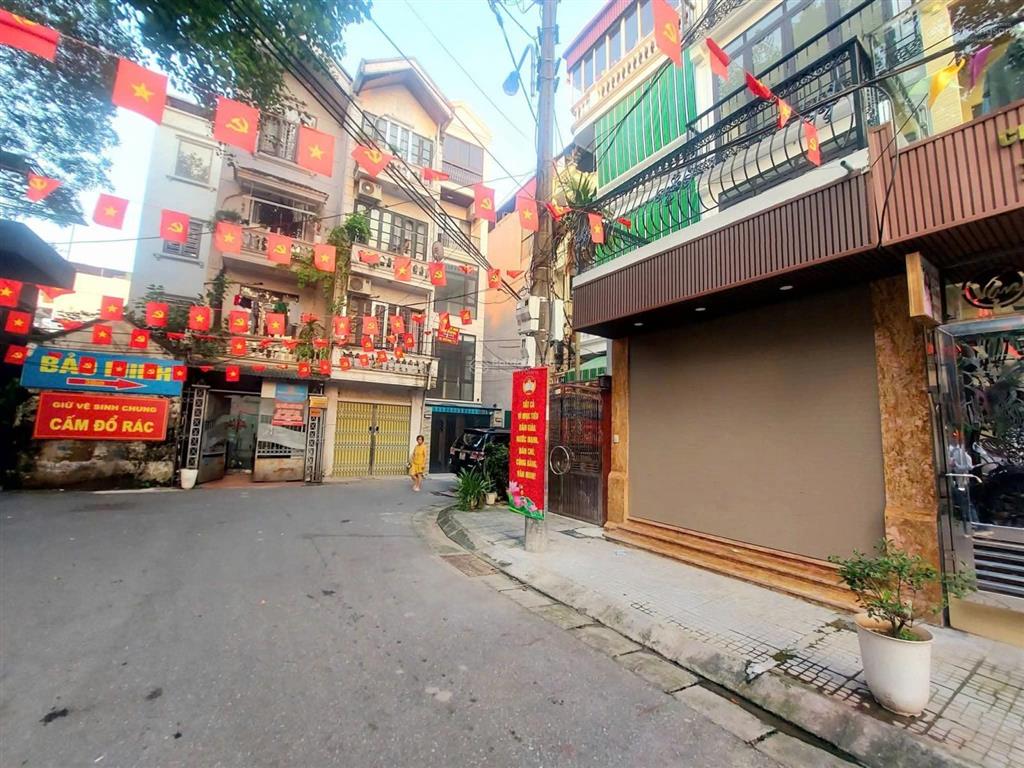 Bán nhà hoàng liệt  kđt linh đàm, 40m², 5 tầng, thang máy, ô tô vào nhà