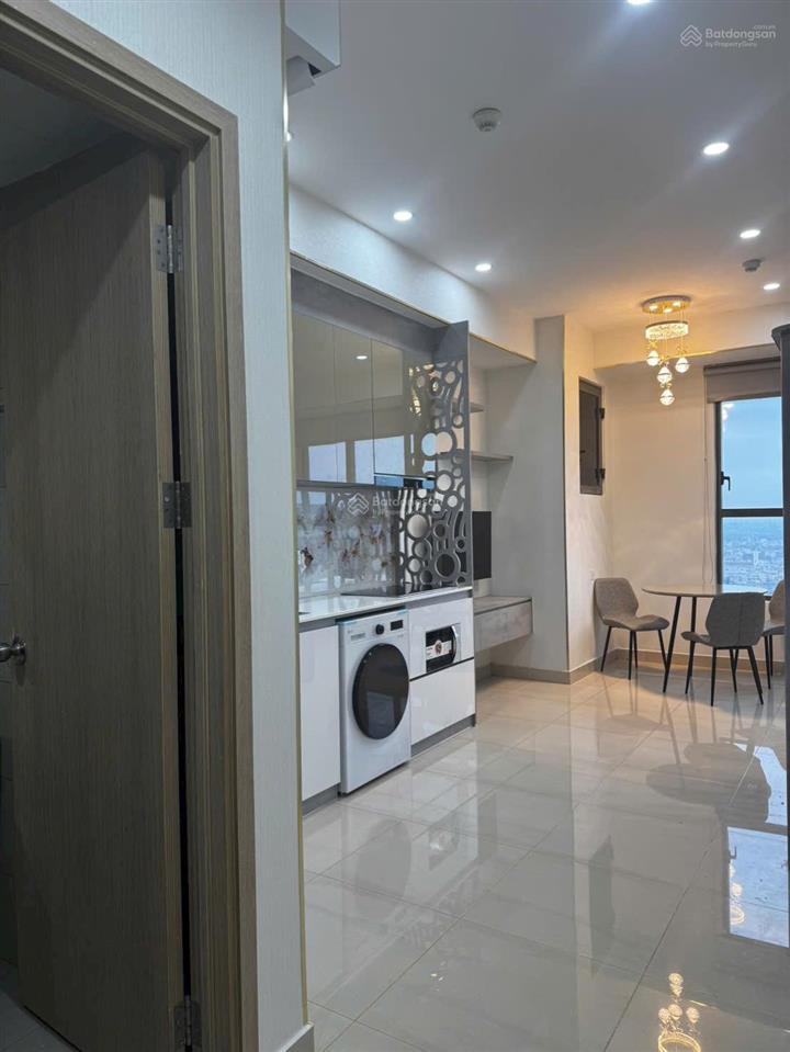 Bán nhanh căn studio giá chỉ 2 tỷ 6. ngoài ra em còn căn dt từ 35m2  60m2 giá từ 2 tỷ 6  3 tỷ