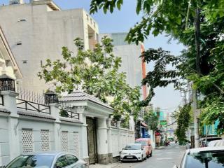 Nhà cũ, ngang khủng, tiện xây mới, xe hơi đậu cửa, 6x15m, chỉ 8.4 tỷ, lâm văn bền quận 7