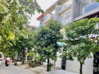 Chỉ với tc 9 tỷ có ngay nhà đẹp, full nội thất, nhìn vô mê ngay, xe hơi ngủ trong nhà, 5x16m, 3tầng