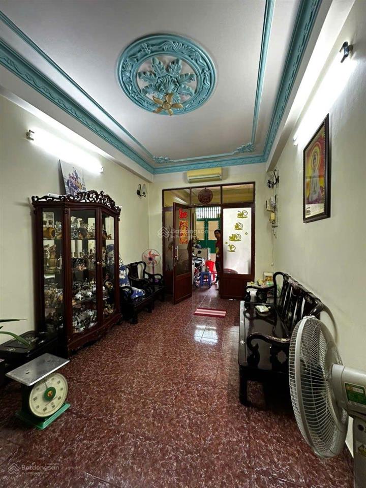 Nhà 2 mặt tiền đường nguyễn hữu cầu, tân định, quận 1, hcm, 58,4 m2 4 tầng 5pn. 3,2x18m