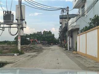 Bán đất tặng nhà 3 tầng bìa làng dục tú, đông anh