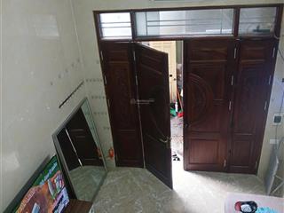 Chính chủ bán nhà gần kđt đại kim kim giang 35m2, 2 tầng, mặt tiền 3,3m, giá 2,15tỷ. full nội thất