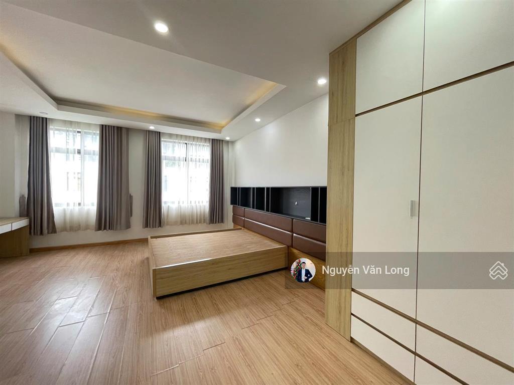 Shophouse hoàn thiện cơ bản có thang máy giá cực hot chỉ 30 triệu.  0923 121 ***