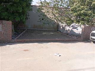 Bán lô hoa hậu sát triển lãm vec