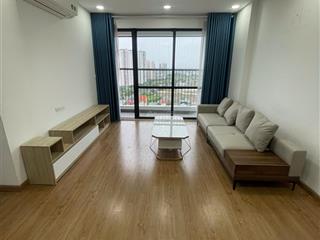 Chính chủ bán căn góc 105m2 tầng 20 ban công hướng đông nam 3pn 3vs giá 8 tỷ. cc 0866 562 ***