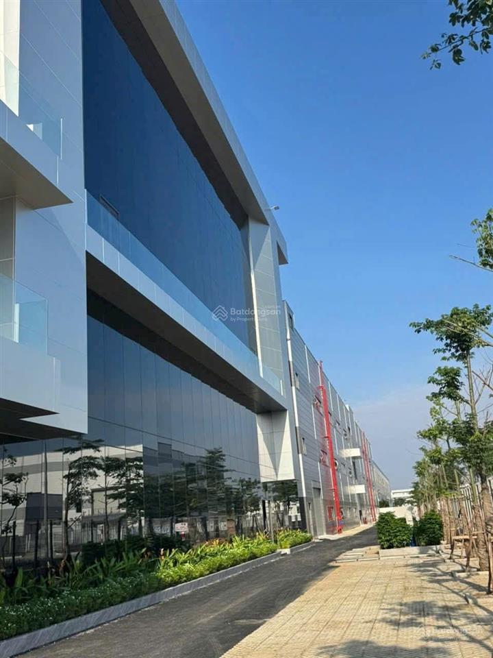 Xưởng chuyên về ngành may mặc 17000m2 khu chế xuất linh trung 4 usd/m2