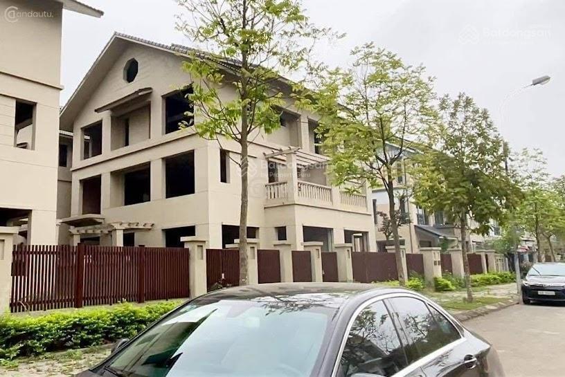 Biệt thự kđt sunny garden sài sơn, quốc oai diện tích 300m2. mặt tiền 16m