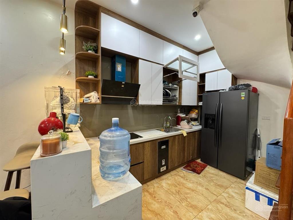 Hồng mai trung tâm hai bà trưng  39m2 x 4 tầng full nội thất  giá 7,99 tỷ